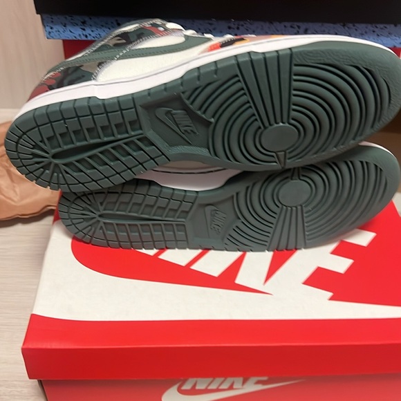 Brand new sz10 Nike Dunk Low SE ‘Sail Multi Camo’ w/ box - Picture 6 of 6